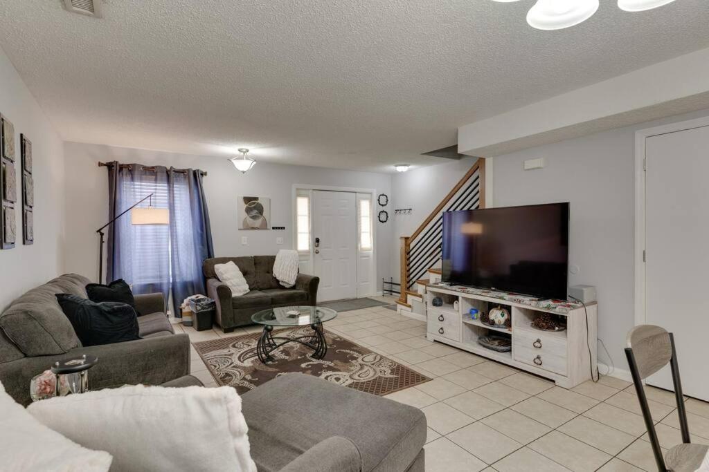 Lovely 2 Bdr Condo With Balcony 2M To Broadway Нэшвилл Экстерьер фото